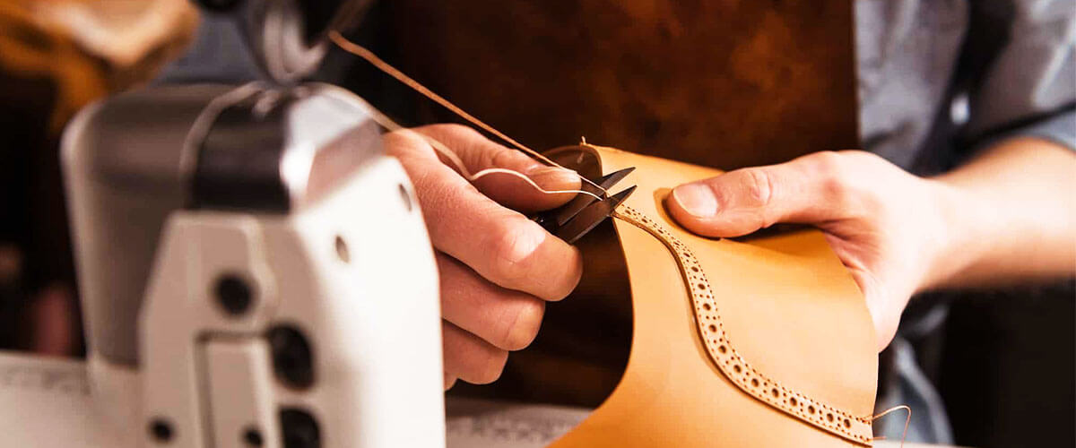 what makes a sewing machine suitable for leather